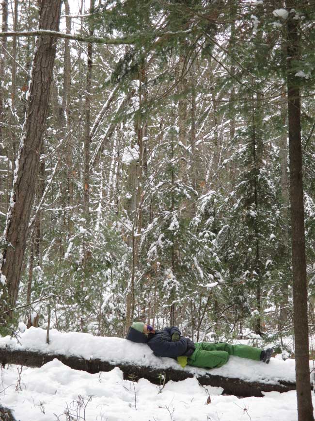 Village School -sit(lie) spot photo: Eve Bernhard